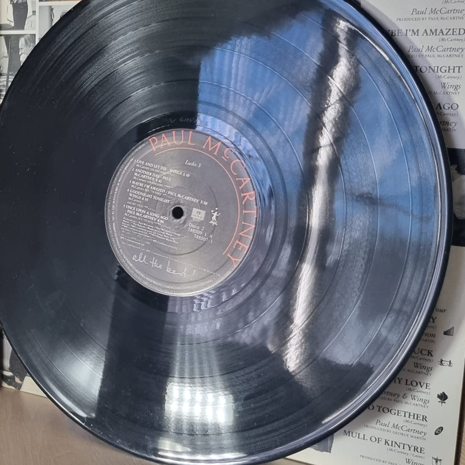 Contracapa de Paul McCartney — all the best!