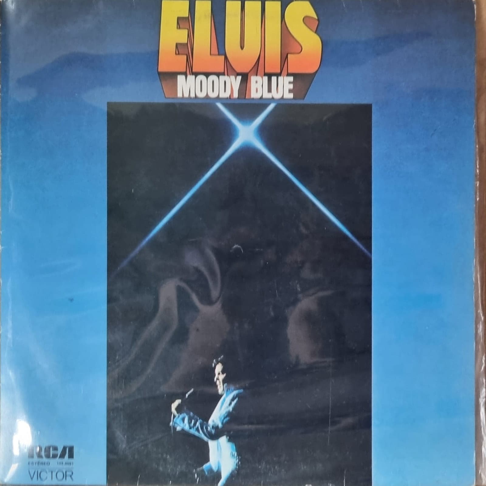 Capa de Elvis Presley — MOODY BLUE
