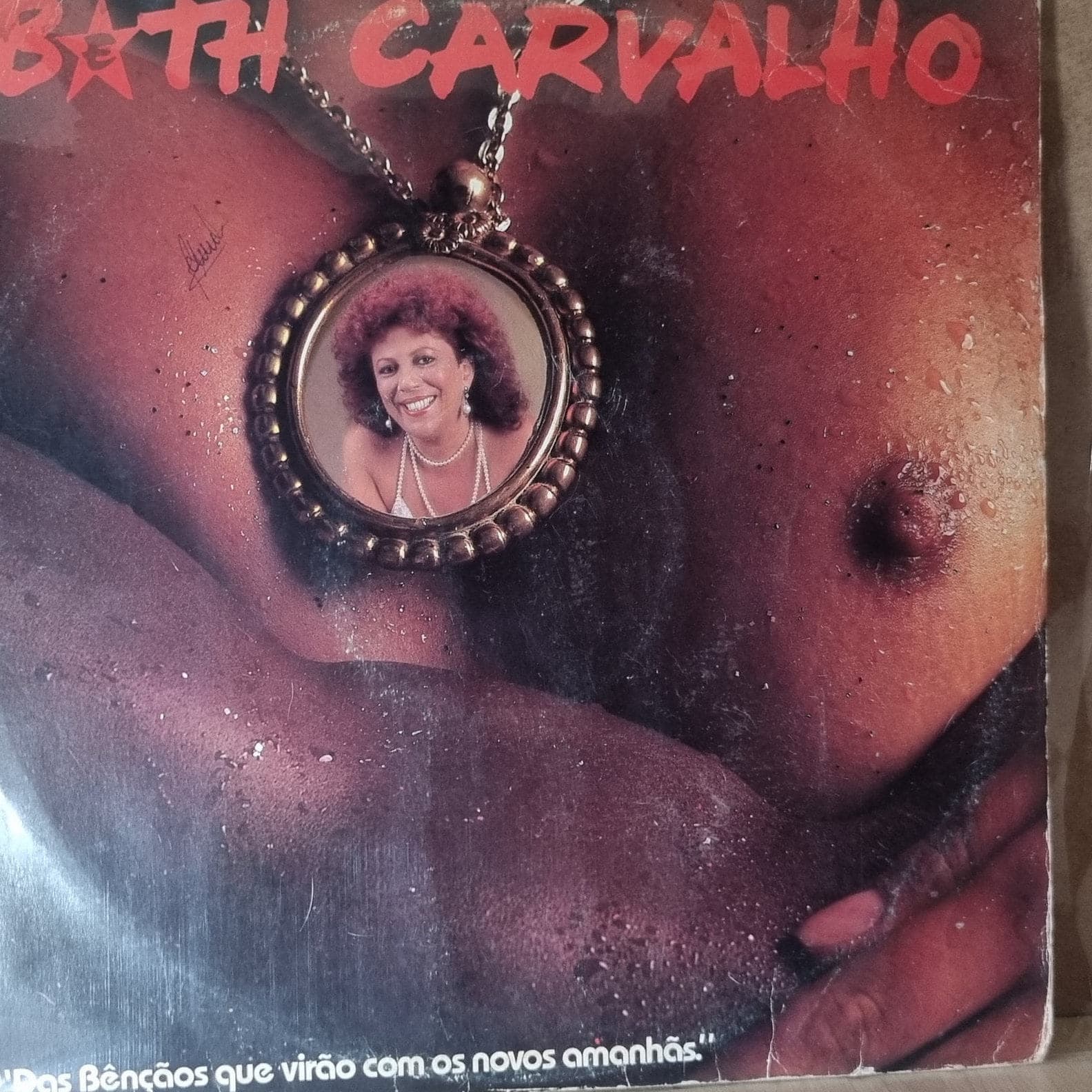 Etiqueta central de BETH CARVALHO — DAS BENÇÃOS QUE VIRÃO COM OS NOVOS AMANHÃS