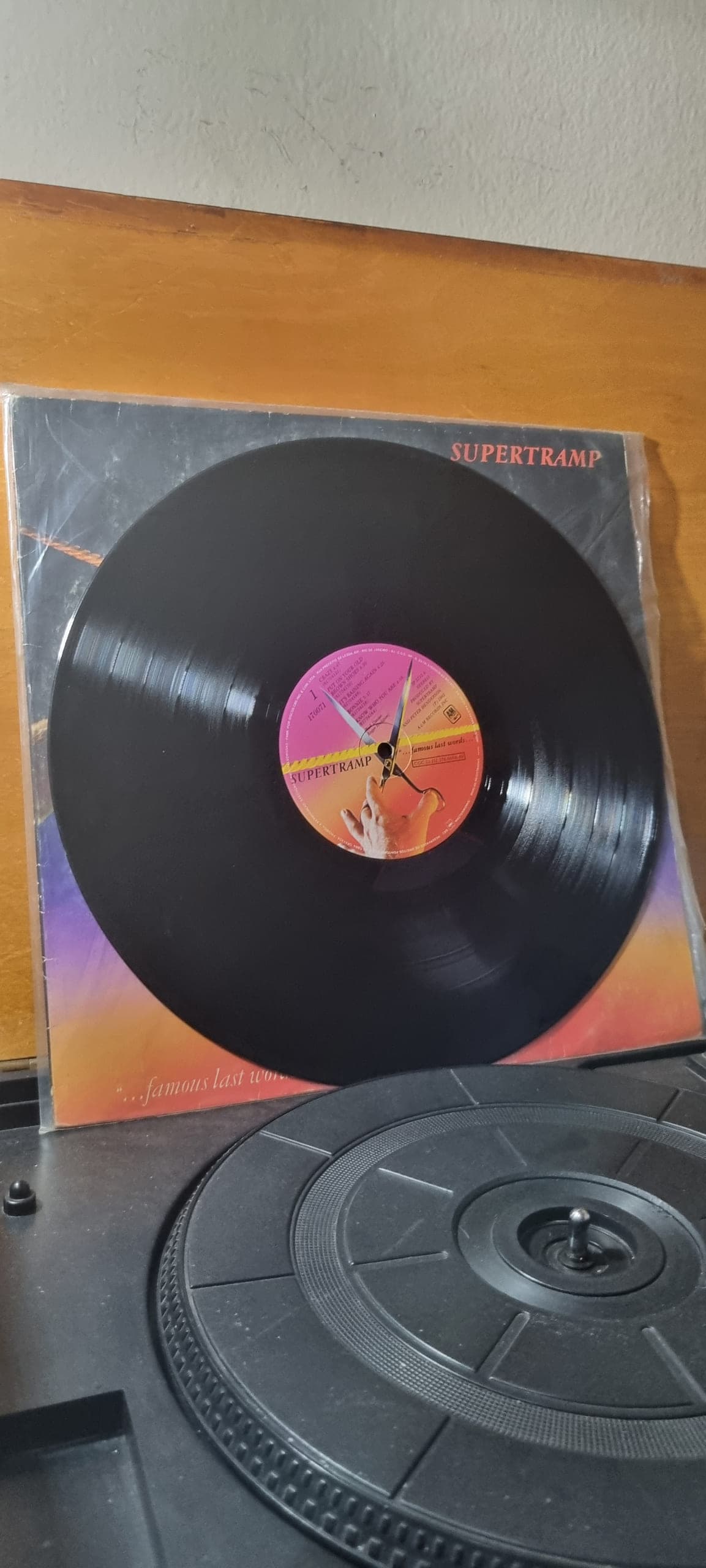 Capa de SUPERTRAMP — ...famous last words...