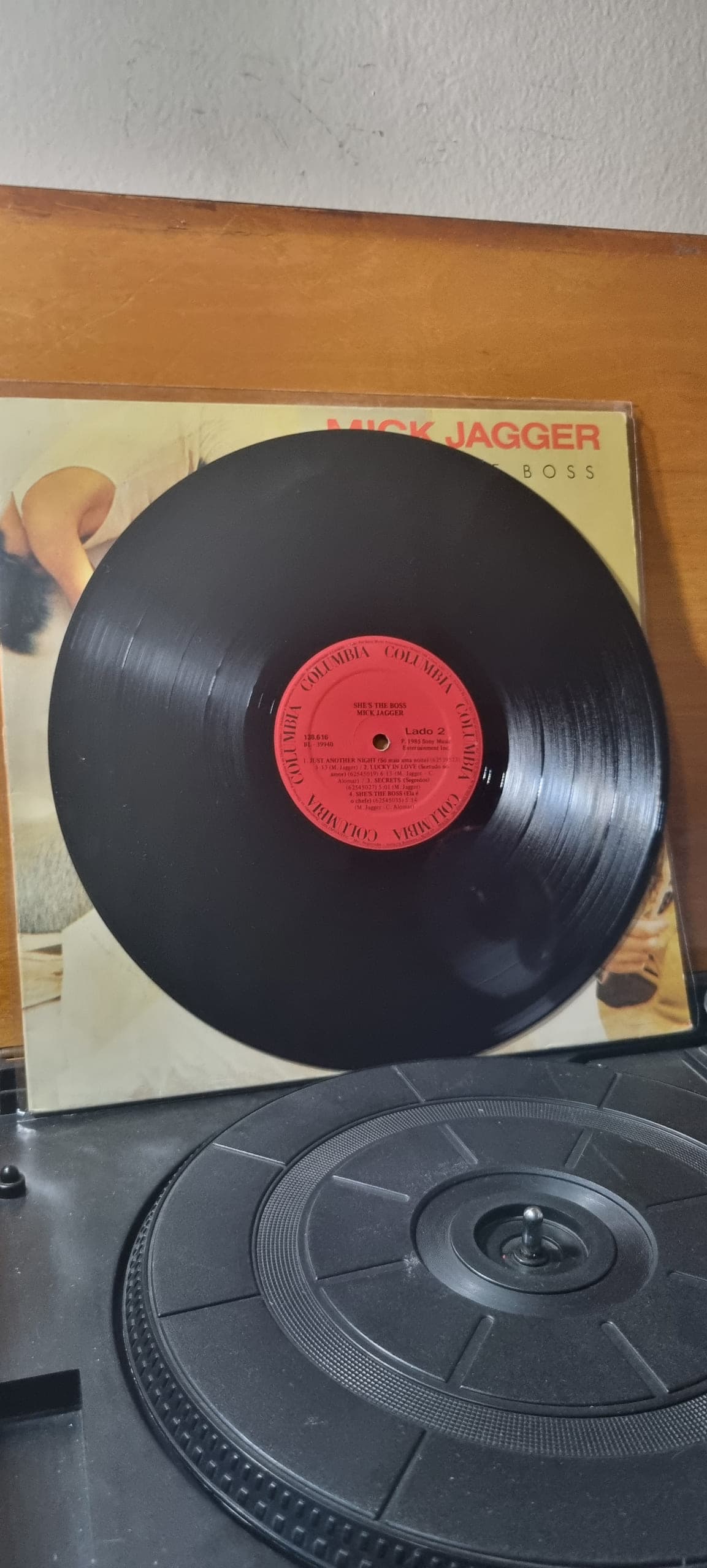 Capa de MICK JAGGER — SHE'S THE BOSS