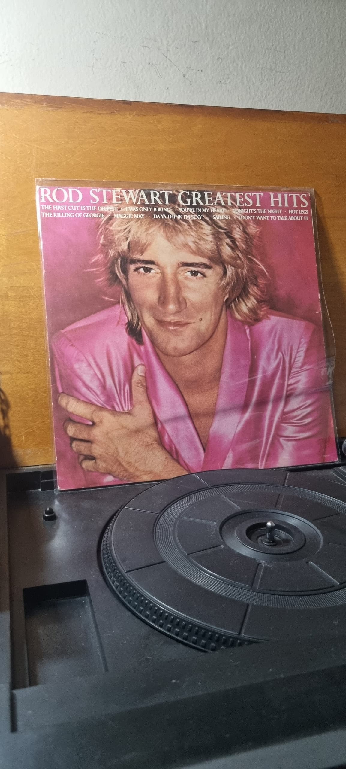 Etiqueta central de ROD STEWART — GREATEST HITS