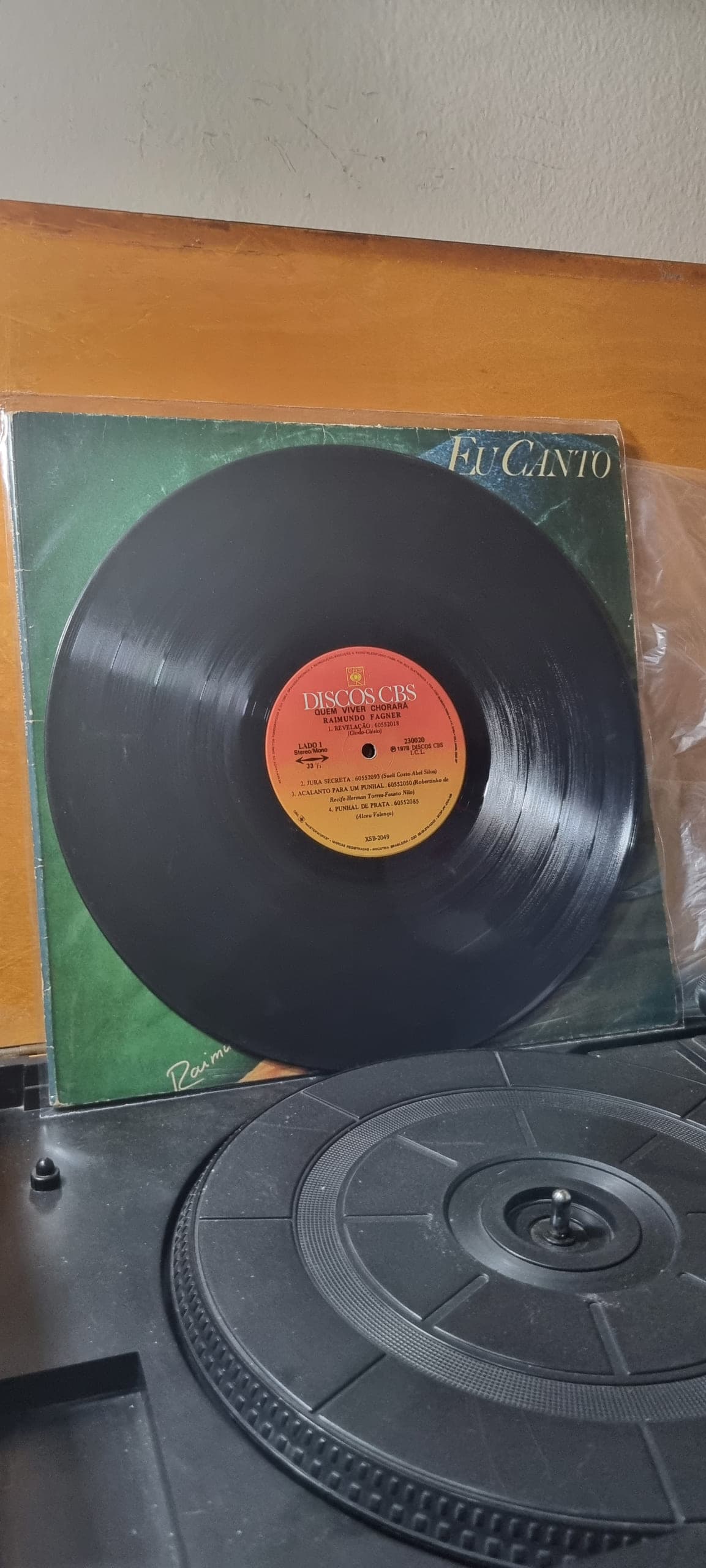 Capa de RAIMUNDO FAGNER — QUEM VIVER CHORARÁ