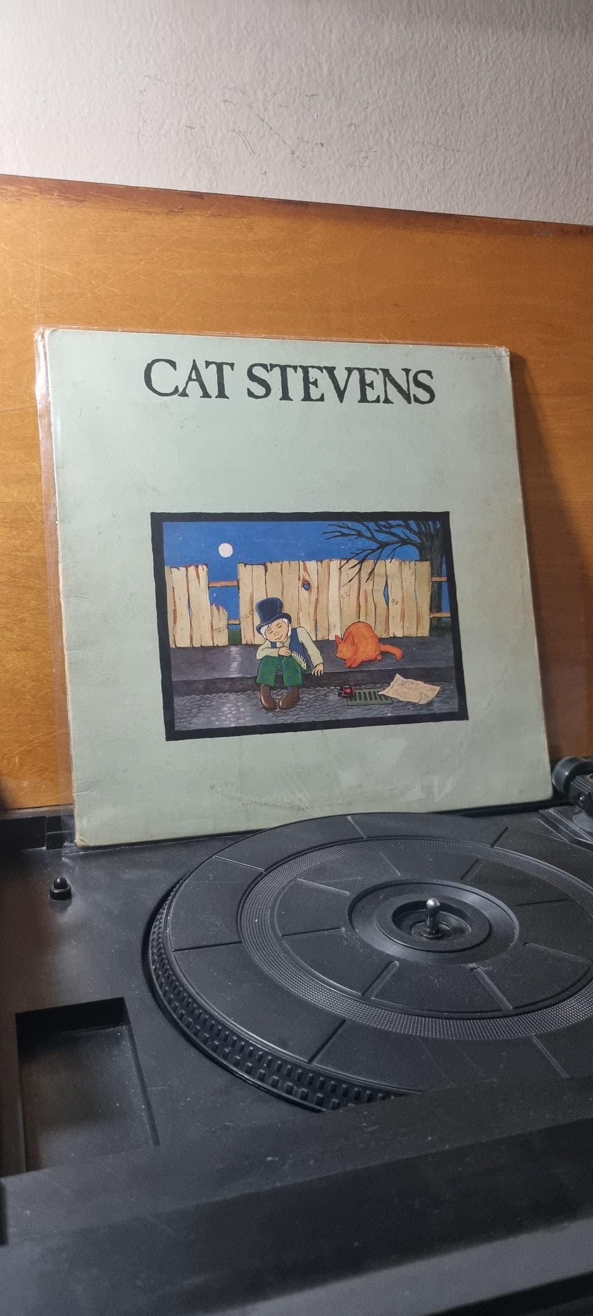 Etiqueta central de CAT STEVENS — THE TEASER AND THE FIRECAT