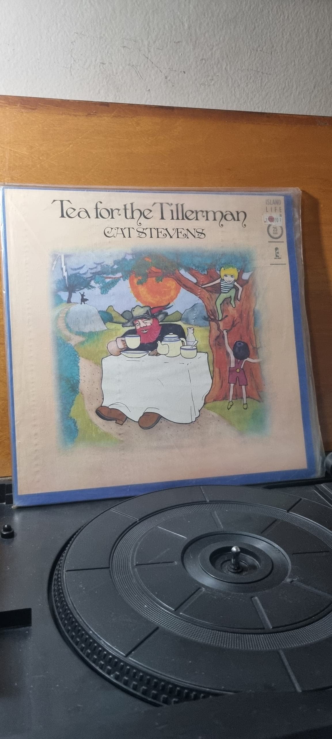 Etiqueta central de CAT STEVENS — Tea For The Tillerman