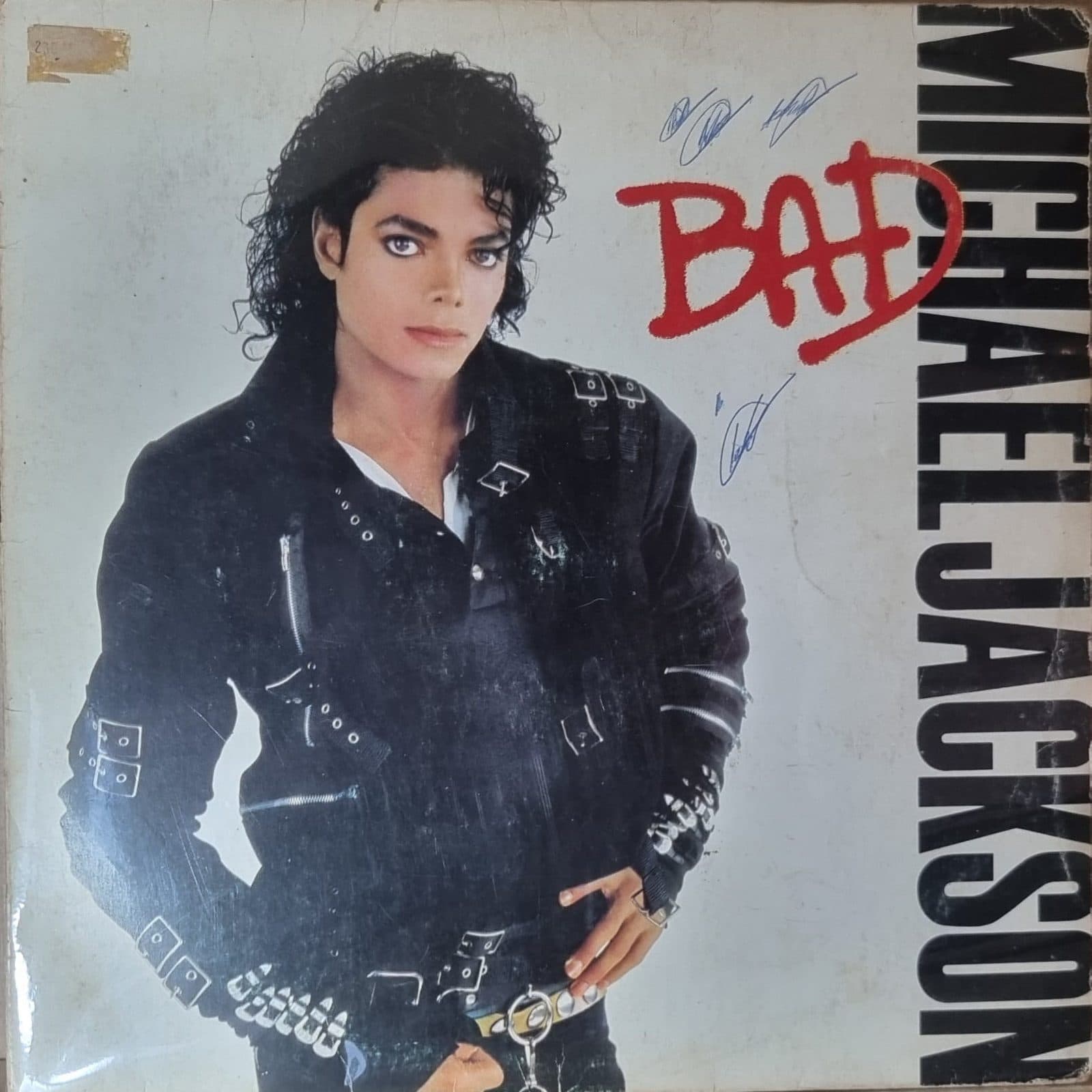 Capa de BAD, de MICHAEL JACKSON