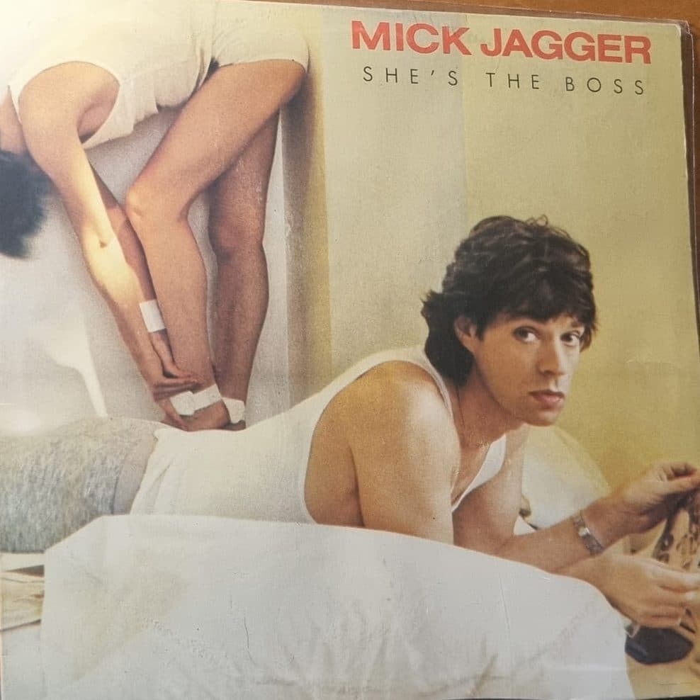 Capa de SHE'S THE BOSS, de MICK JAGGER